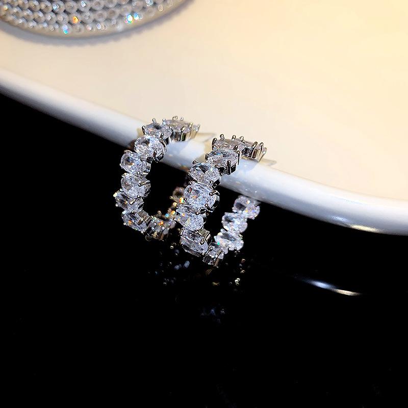 Emerald Oval Crystal Hoop Earrings for Women Fashion Rhinestone Design Circle Earrings 2023 Trend Girls