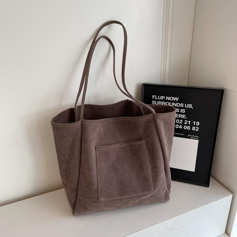 2025 New Autumn and Winter Large-capacity Tote Bag Women's Commuter Leisure Armpit Bag College Student Class Shoulder Bag