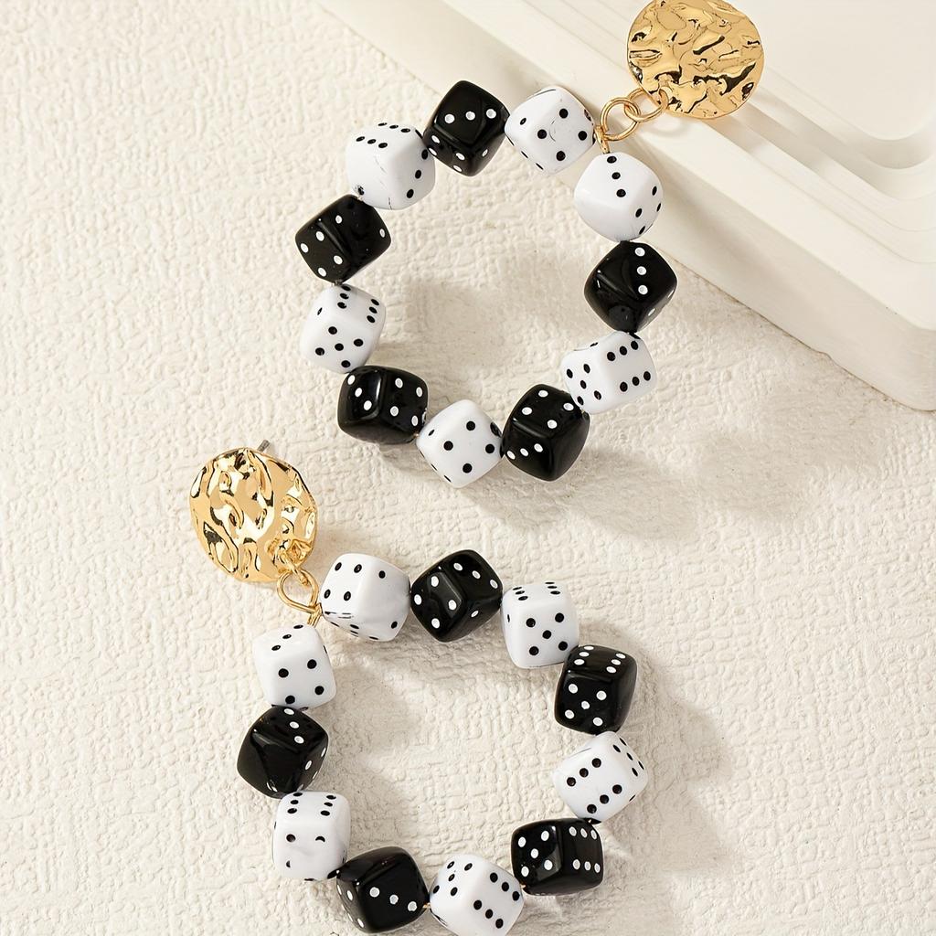 Módní náušnice pro ženy dámy