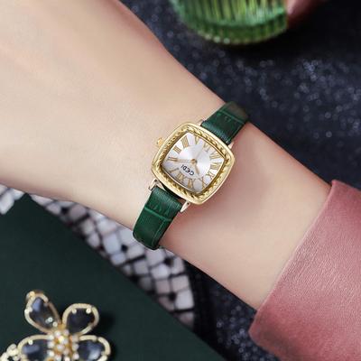 Neue Uhr Damen Nischendesign Student Retro Kleine Quadratische Uhr Damen Gürtel Einfache Temperament Uhr