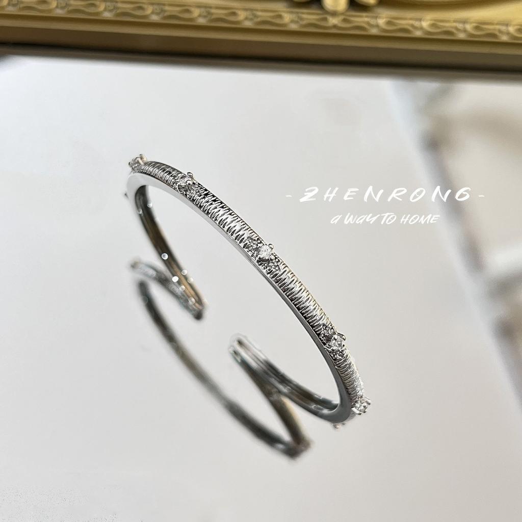 Italian Retro Court Buchi Style Narrow Cut Brushed Bracelet, Light Luxury and Versatile Open Loop Bracelet Counter, Same Style for Women