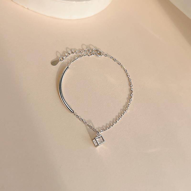 Stříbrný náramek S925 stříbrný půlměsíc zahnutá trubice trojrozměrný náramek Rubikova kostka pro ženy diamantový náramek ve stylu