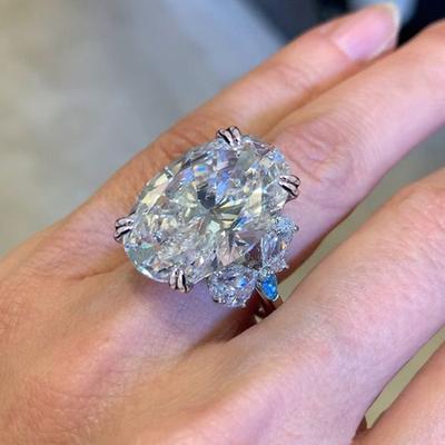 Anel feminino mais vendido de princesa, anel decorativo de borboleta de ovo de pombo, modelo de alta qualidade com temperamento moderno e elegante