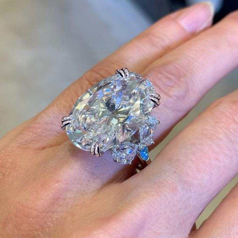 

Pigeon Egg Butterfly Decoration Large Zircon Ring Fashionable and Elegant Temperament High-end Bride Wedding Zircon Accessories 10
