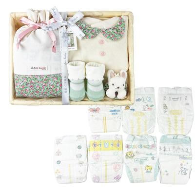 Conjunto Petit Corolle para Chá de Bebê com Teste de Fralda e Acessórios de Bebê Cordão e 7 em Coelho Perfeito para Recém-nascido Feito no Japão por Bisera Seisakusho