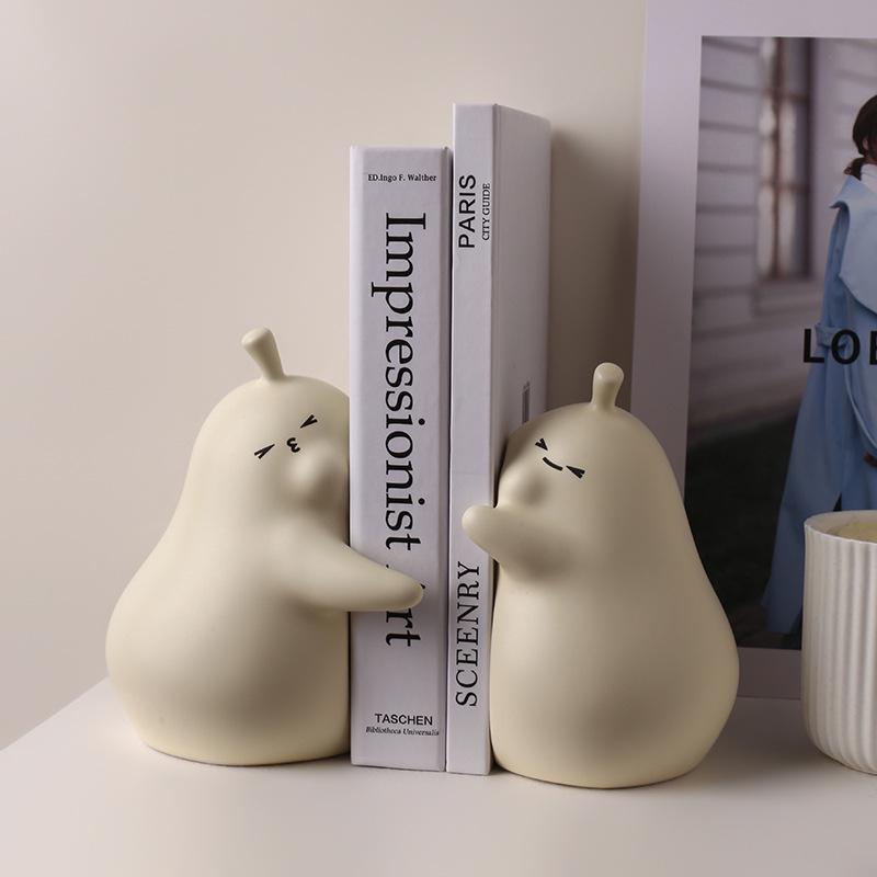Cute Ceramic Pear Hugging Bookend - Charming Home Decor & Perfect Valentine's or Birthday Gift
