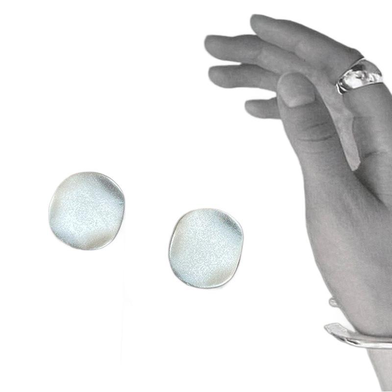 Exaggerated Personality Uneven Curved Surface Matte Frosted Earrings Female Minimalist Fashion Personality Hundred Models Earrings Ladies Jewelry