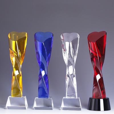 Křišťálová trofej Sklo Ruční výrobky Srdce Medaile Na míru Geometrické Kroucené Na míru Trofej Dekorativní figurky Příslušenství