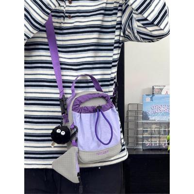 Tägliche Ausgeh-Leichtgewicht-Handytasche Damen Outdoor-Wander-Freizeit-Umhängetasche Tragbare Kordelzug-Flaschentasche