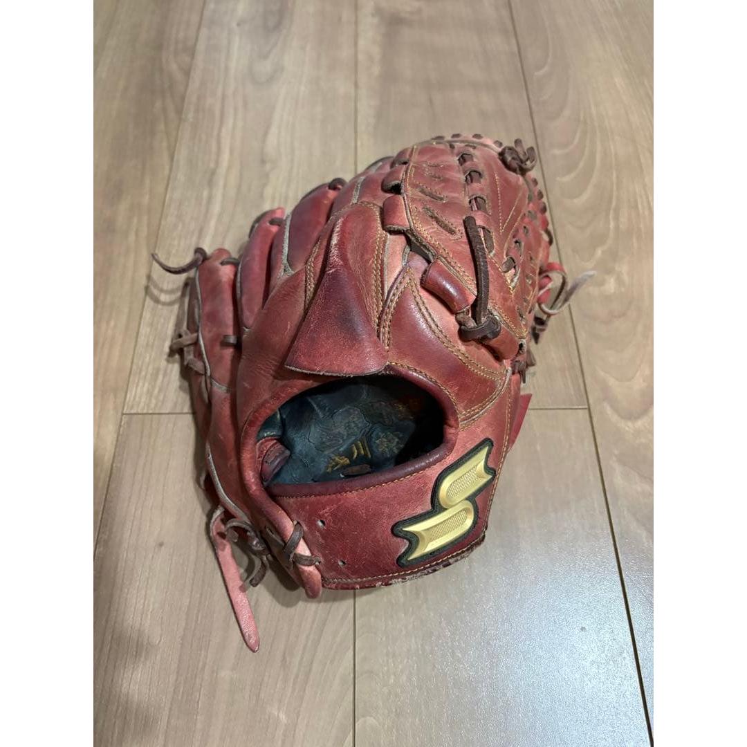 Used SSK proedge hardball gloves