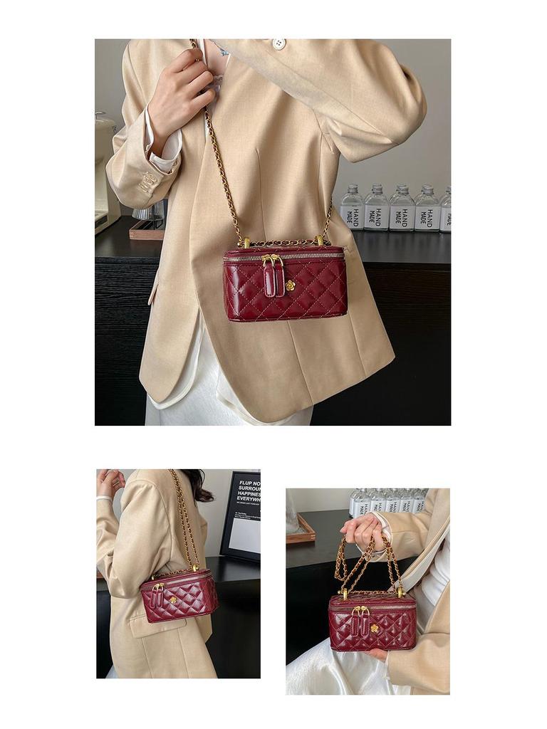 Argyle Embroidered Women's Crossbody Chain Bag - 2025 Spring/Summer Trendy Small Square Bag