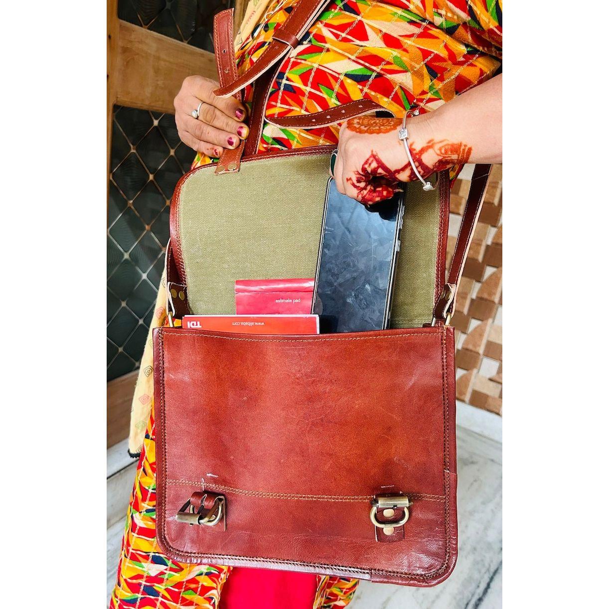 Кожаная сумка-портфель с седельной прострочкой и полосками спереди. 7 x 9 x 2.5 — фото 6