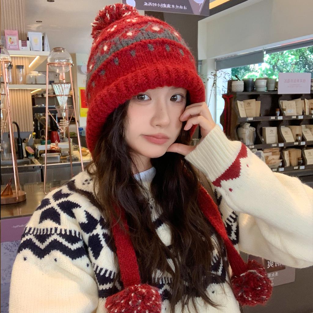New Fair Isle style knitted hat for women, autumn and winter warm woolen hat, cold-proof ear protection hat for cycling, face-slimming Lei Feng hat