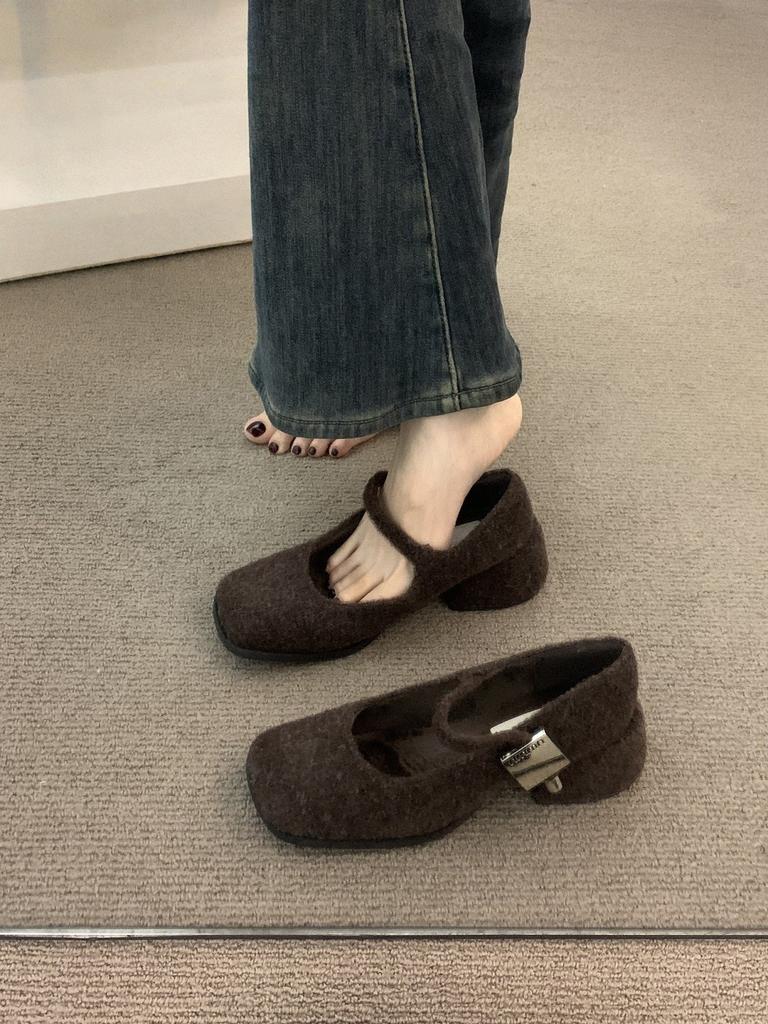 Premium high-heeled brown single shoes women's shoes autumn and winter retro velvet evening commute thick-heeled grandma shoes