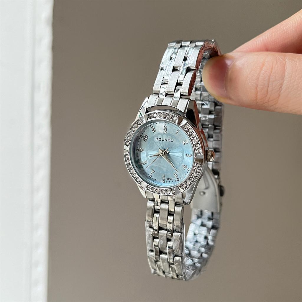 Modische Uhr Damen Einfache Blaue Gänseblümchen Diamantbesetzte Uhr Kleines Zifferblatt Exquisite Damenuhr Quarzuhren