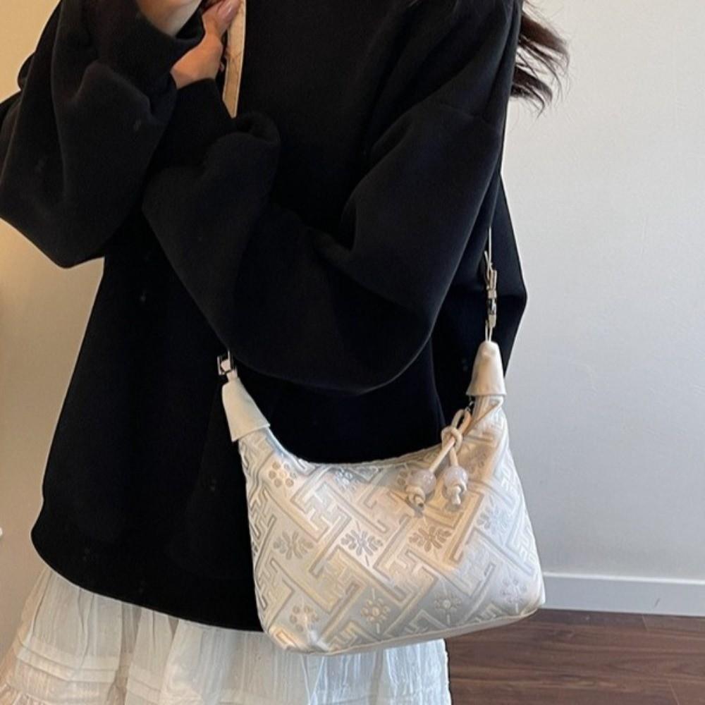 Zipper Closure Chinese Style Embroidery Handbag Elegant Dumpling Bag Ladies Shoulder Bag Girl Use