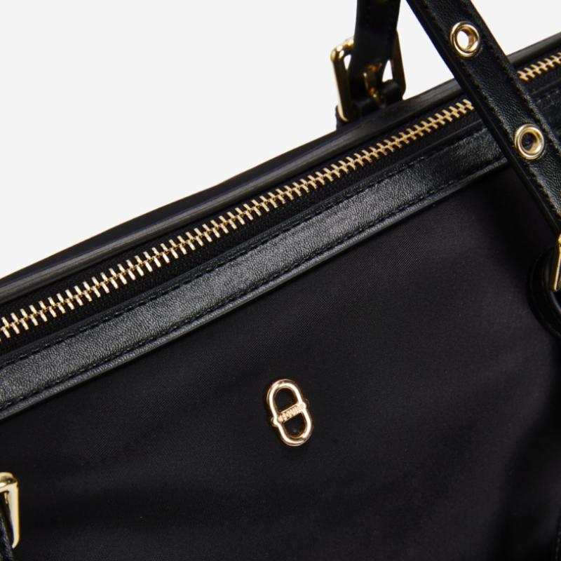 ESquire Collection Women S Recent Nylon Lightweight Shoulder Bag Black
