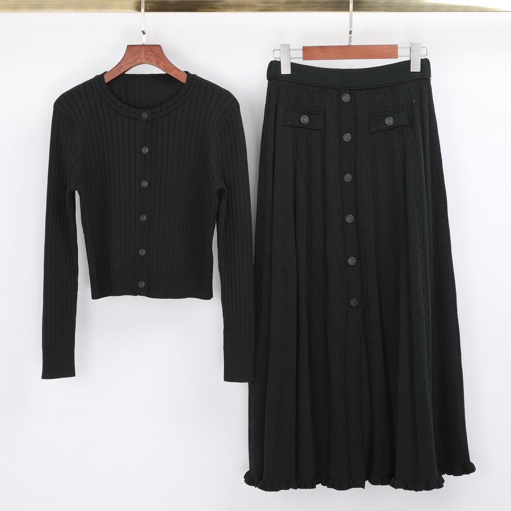 In stock, high-quality spring and autumn new fashionable trendy knit long-sleeve top + skirt set for women, 25166