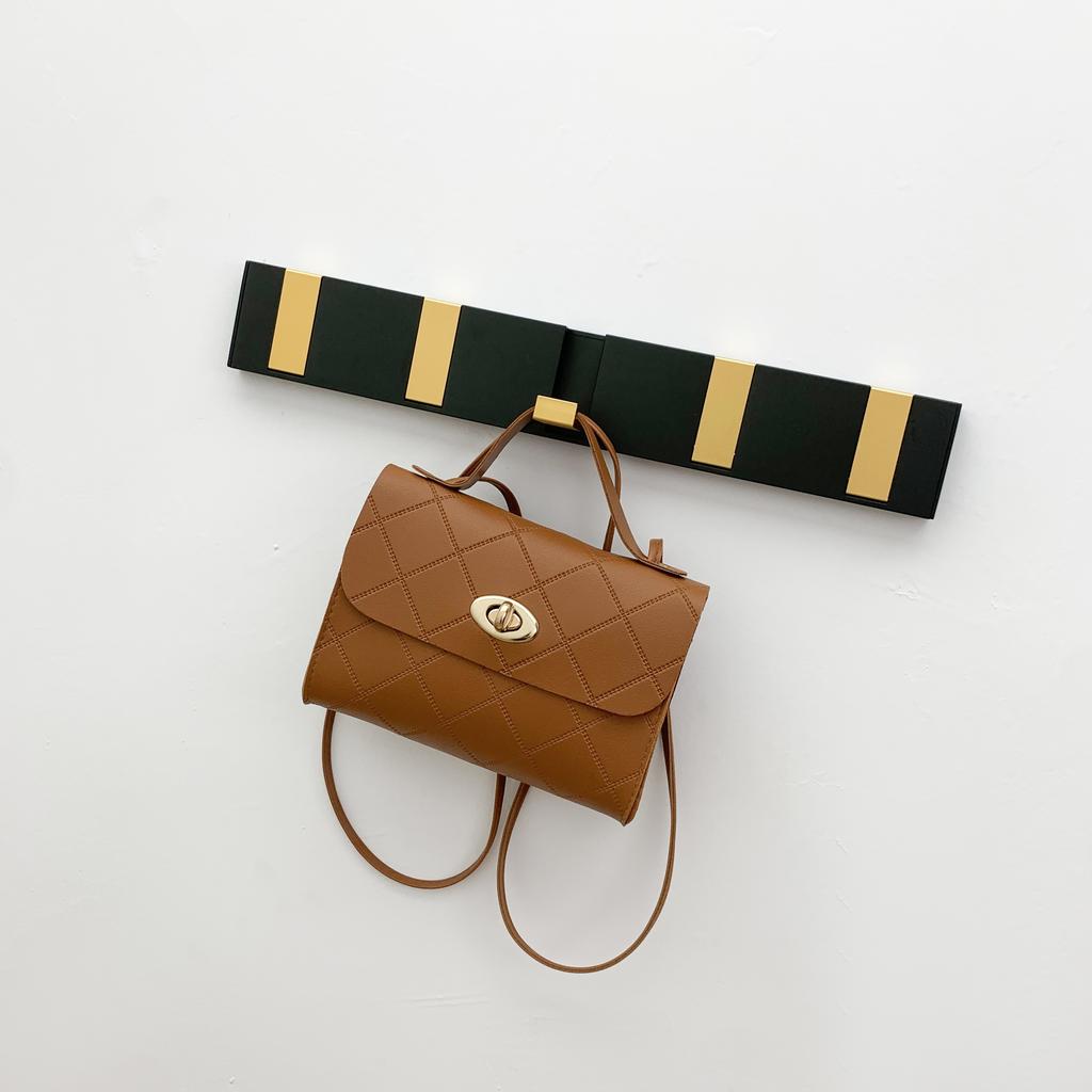 1pc Fashion Embossed Crossbody Bag for Small Square Synthetic Leather Purse with Golden-Tone Clasp Closure,Compact Everyday Bag for Essential