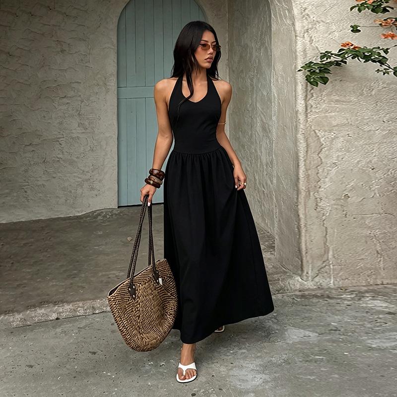 Summer new European and American women's clothing temperament solid color U-neck waist thin pendulum suspender dress women