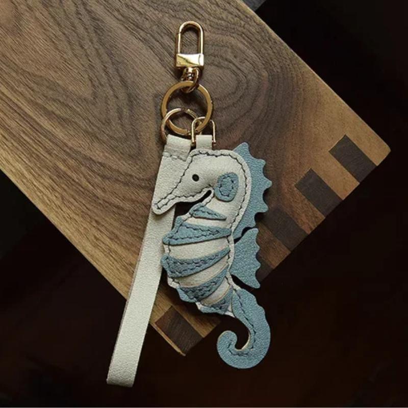 Hippocampus Cow Leather Car Keychain Pendant Bag Pendant Personalized Simple Girls Gift Bag Accessories
