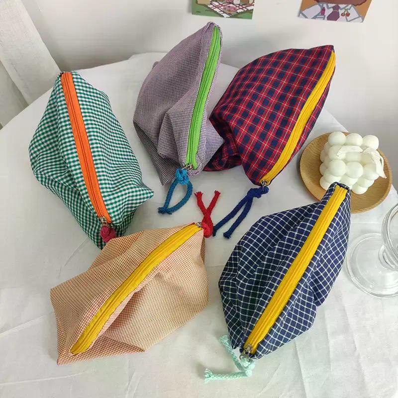 Women Girls Plaid Makeup Bag Cotton And Linen Cosmetic Bag With Zipper Pouch Simple Portable Large Capacity Storage Bag Fashion