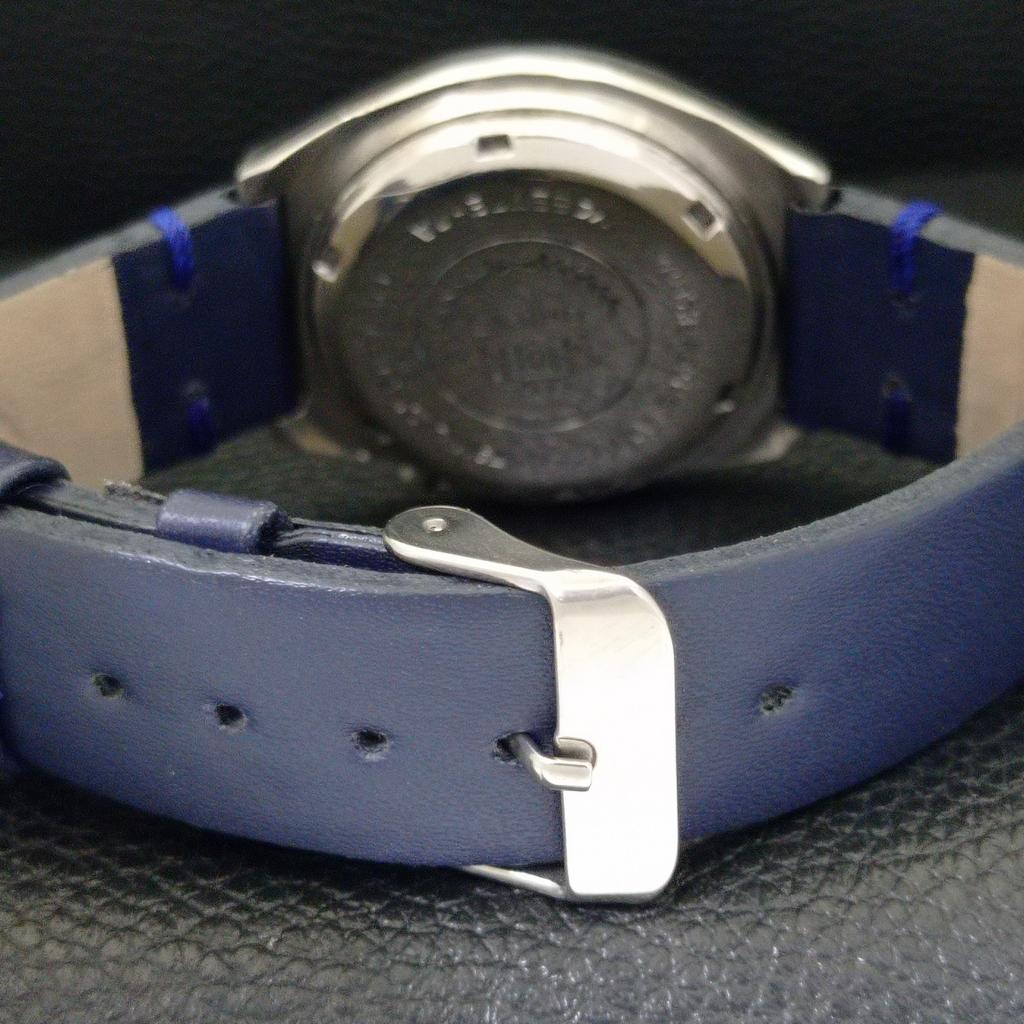 VINTAGE ORIENT AUTOMATIC 46941 JAPAN MENS BLUE COLOR DIAL WATCH a700708-5 R204-a700708
