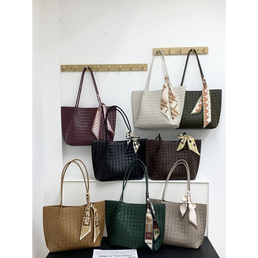 2026 New Leather Women's Bag Woven Tote Bucket Bag Shopping Bag Large Capacity Shoulder Lower Bag