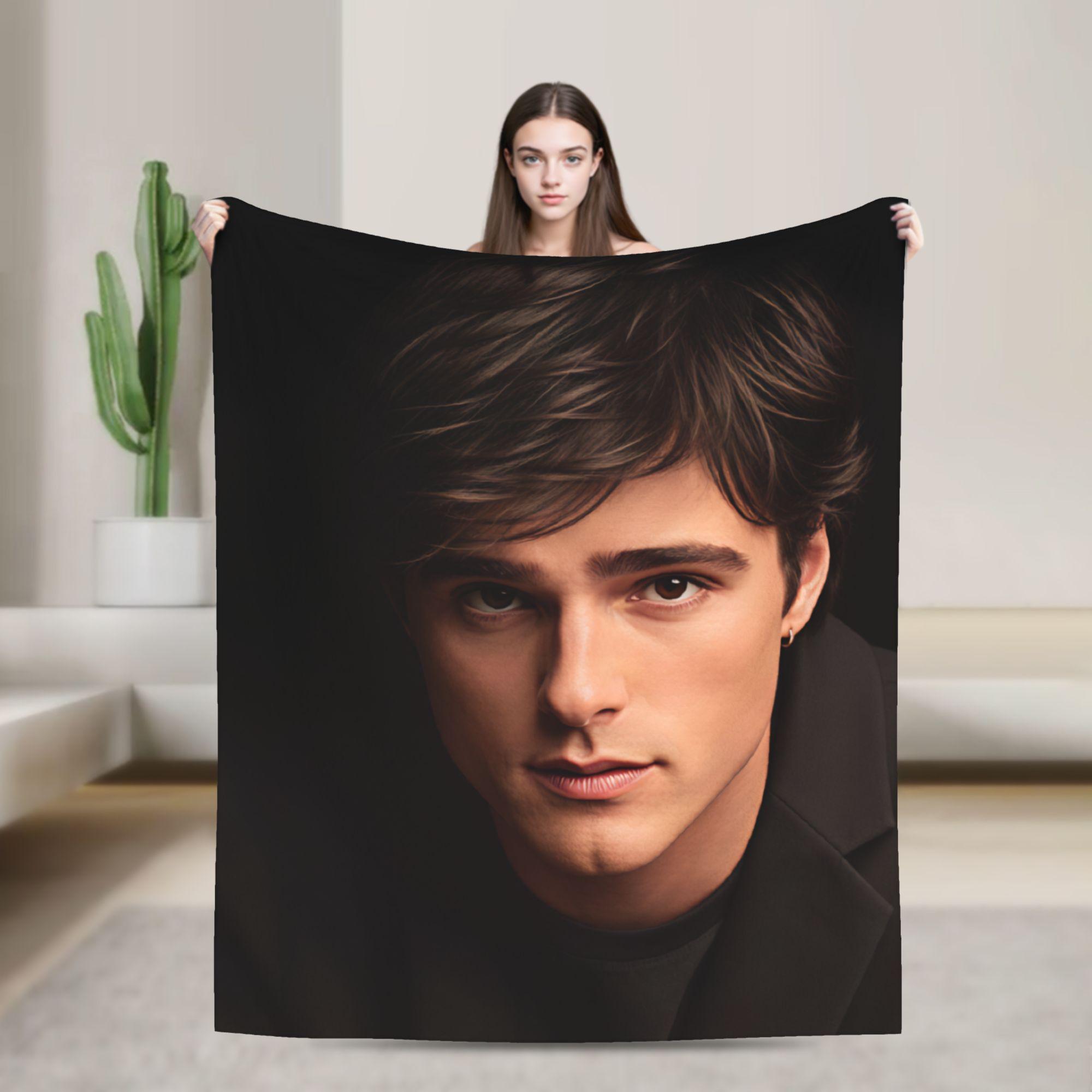 Jessica Chen Unisex Warm Soft Blankets Picnic Jacob Elordi Actor Portrait Throw Blanket Flannel Bedspread For Couch Bed Fluffy Sofa Bed Cover