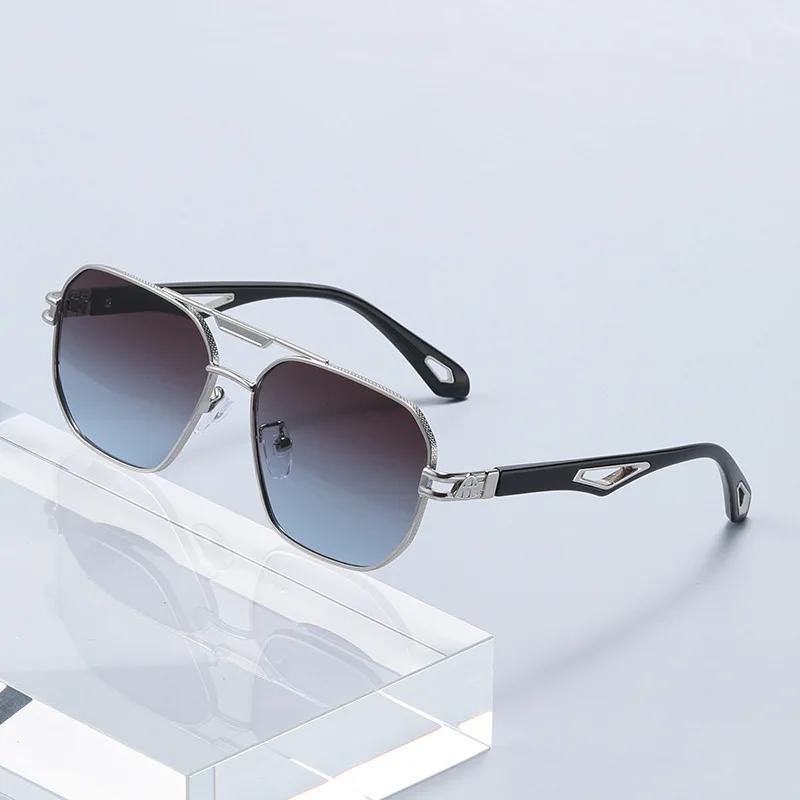New Fashionable Large Square Metal Sunglasses UV Resistant Shades for Women Men Stage Performances
