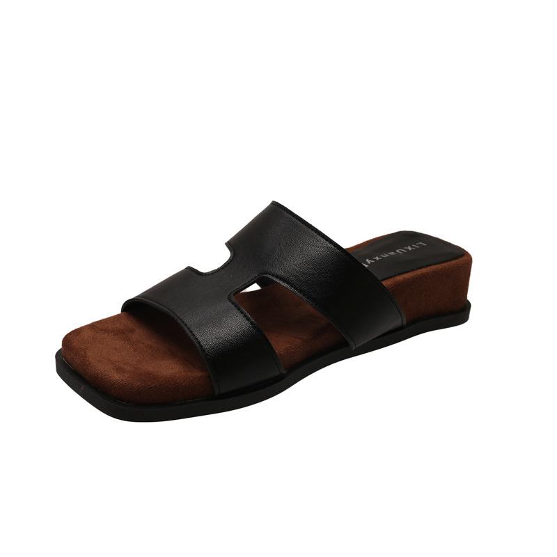 French retro square head platform slippers women wear 2025 new fairy style with skirt seaside sandals
