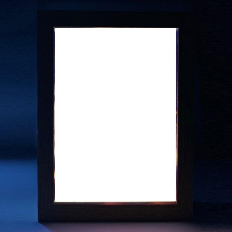 Cornice Foto 3D Goffrata Illuminata Con Pannello Luce LED Espositore Cornice per Foto Pannello Foto Intercambiabile