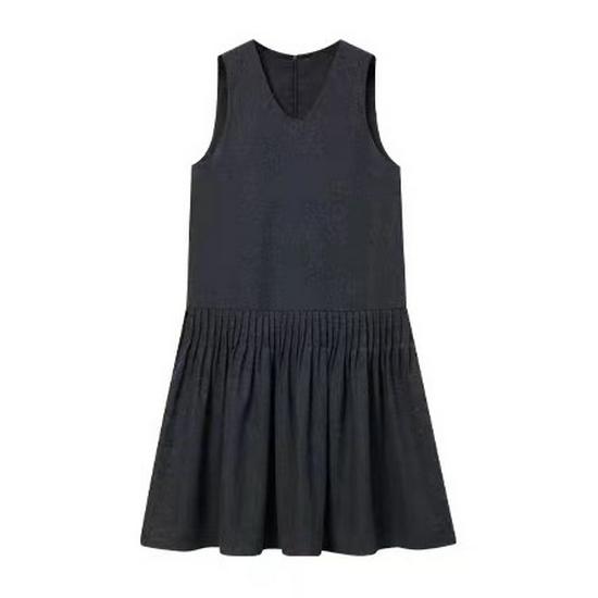 

Woolen Retro Plaid Vest Dress for Women - Early Spring 2026 Collection with Pleats L