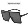 Stylowe Damskie Okulary Przeciwsłoneczne w Kwadratowej Oprawce z Metalowymi Zawiasami - Modny Europejski i Amerykański Design