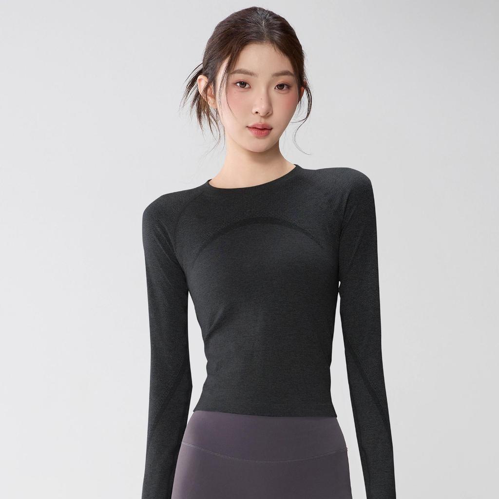 Women's Long Sleeve Yoga Suit with Thumbholes - Slim Fit for Running and Pilates