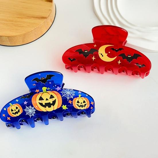 Hair Claw for Women, Halloween Themed Hair Clip with Pumpkins Bats Skeletons Prints, Transparent Acrylic Shark Hair Claw, Comfortable Fit Hair