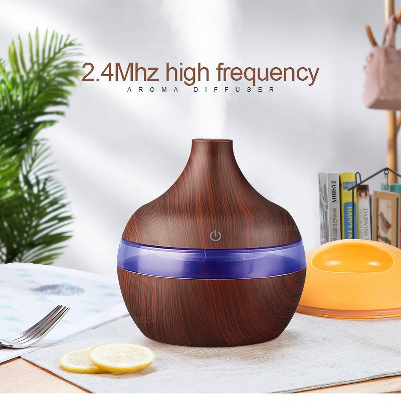 300ml USB Aroma Diffuser and Humidifier with Wood Grain Design and Silent Operation