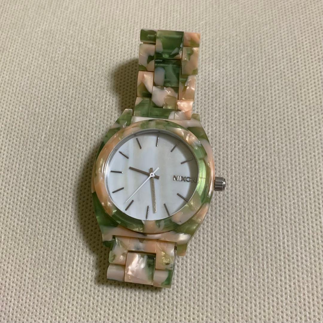 Used NIXON wristwatch marble with spare piece