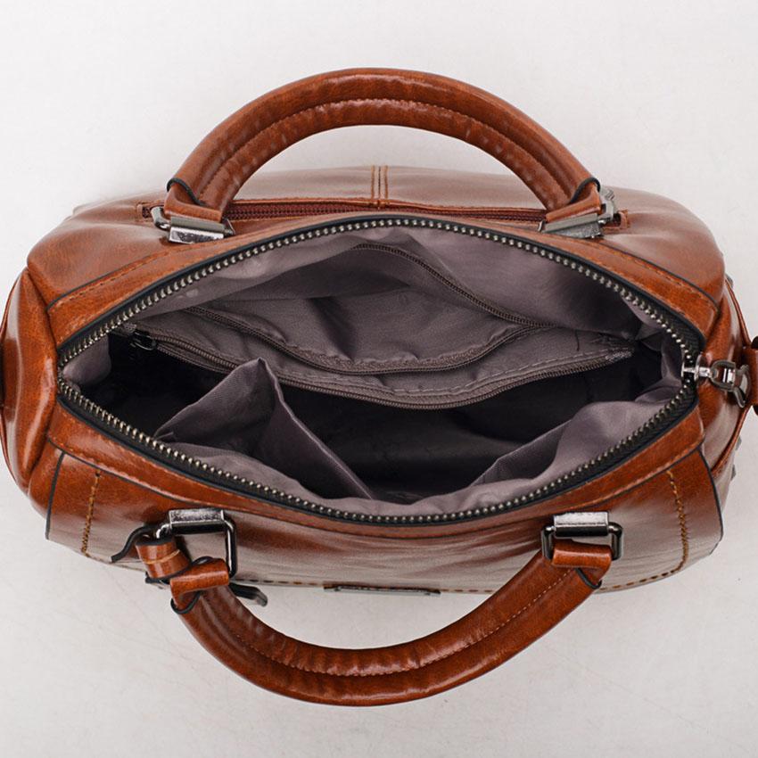 Boston Crossbody Bags for Women 2026 Tote Shouler Bag Luxury Handbags Women Bags Designer Famous Brand Oil Wax Leather Rivet Bag