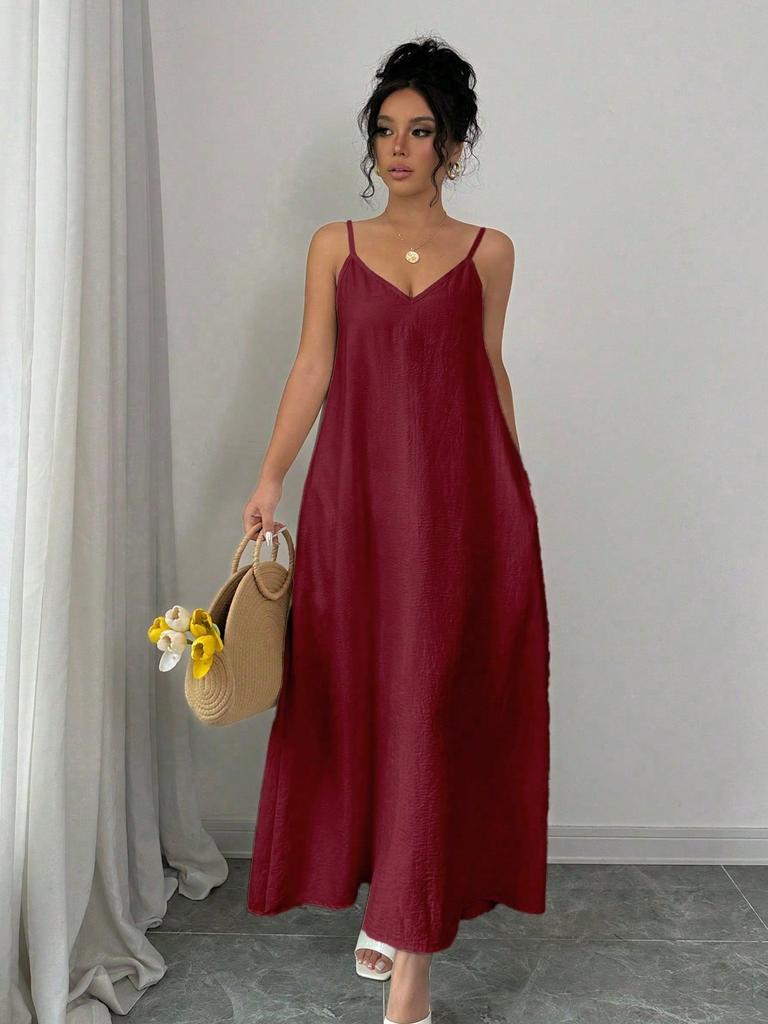 European and American Popular Elegant Black Solid Color Suspender Dress Sleeveless Vacation Style Long Dress