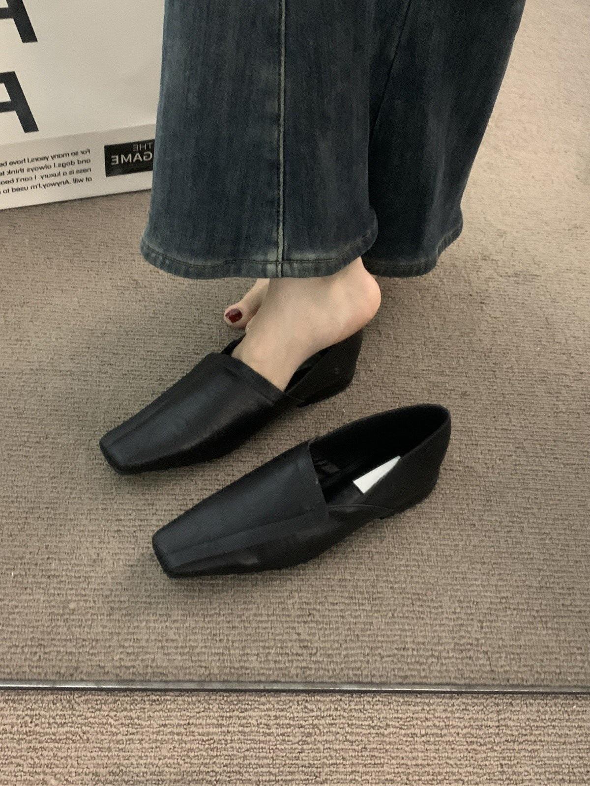 

Retro Muller square head niche single shoes women s shoes spring and autumn with skirt with skirt suede low heel loafers 40 чорний
