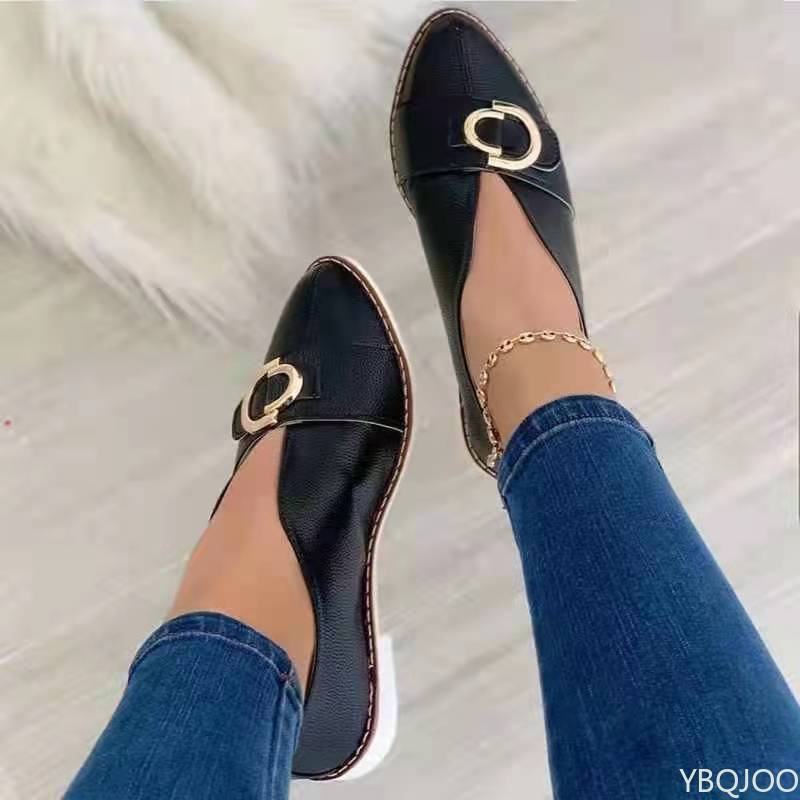 

Женская обувь на плоской подошве с низким верхом, европейско-американский размер, остроносая, с дизайном металлической пряжки, с мелким вырезом, слипоны, женские одинарные 43 чёрный