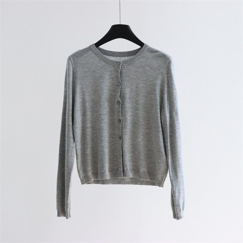 

Sales Volume Product Extrafine Wool round Neck Shawl Knitwear Light gray One size