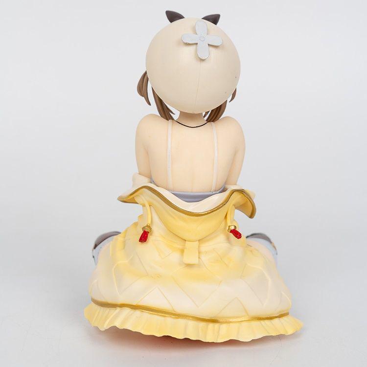[USED] Atelier Ryza Ryza Sitting Pose Figure 1/8 Scale