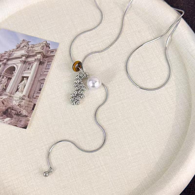 Korean Pearl Grape Cluster Pendant Necklace - Elegant, Luxurious, and Versatile Sweater Chain for Women