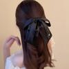 Luxuriöse Satin-Schwarze Schleife Pferdeschwanz Krallenklemme mit Goldetikett für Elegante Hochsteckfrisur