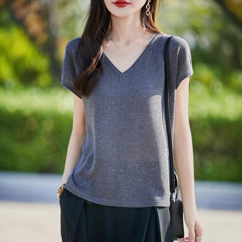 Women's V-Neck Lyocell Linen Knit T-Shirt - Spring/Summer 2026