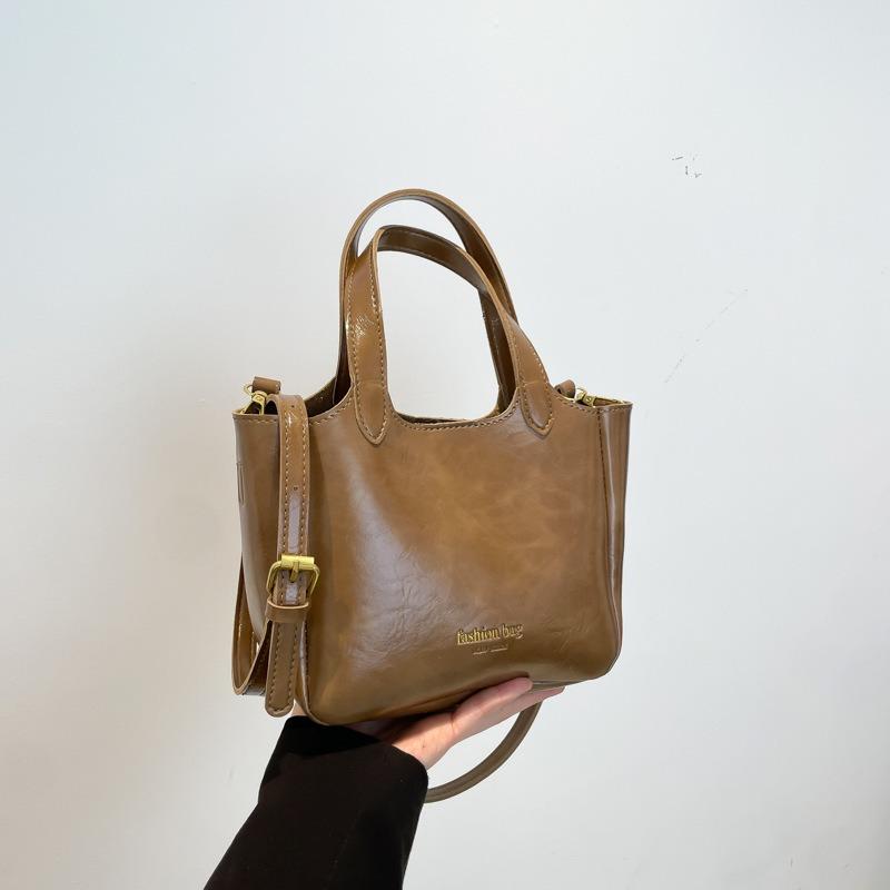 

Textured handbag bag New summer trendy versatile shoulder messenger bag Fashion niche vegetable basket Women s bag trendy