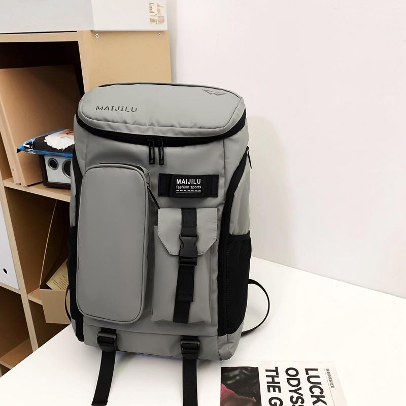

New sports bag badminton bag men s large-capacity multi-purpose backpack anti-splashing outdoor travel mountaineering bag