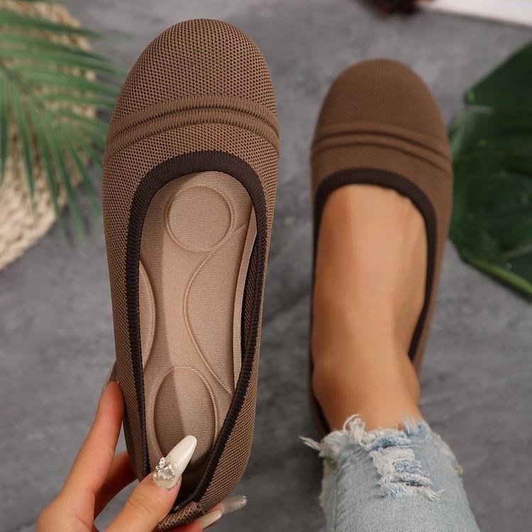 

Новые дышащие трикотажные цветные однотонные туфли с легким мундштуком для женщин, сетчатые туфли с плоским дном и круглым носком, летняя повседневная обувь 41 коричневый